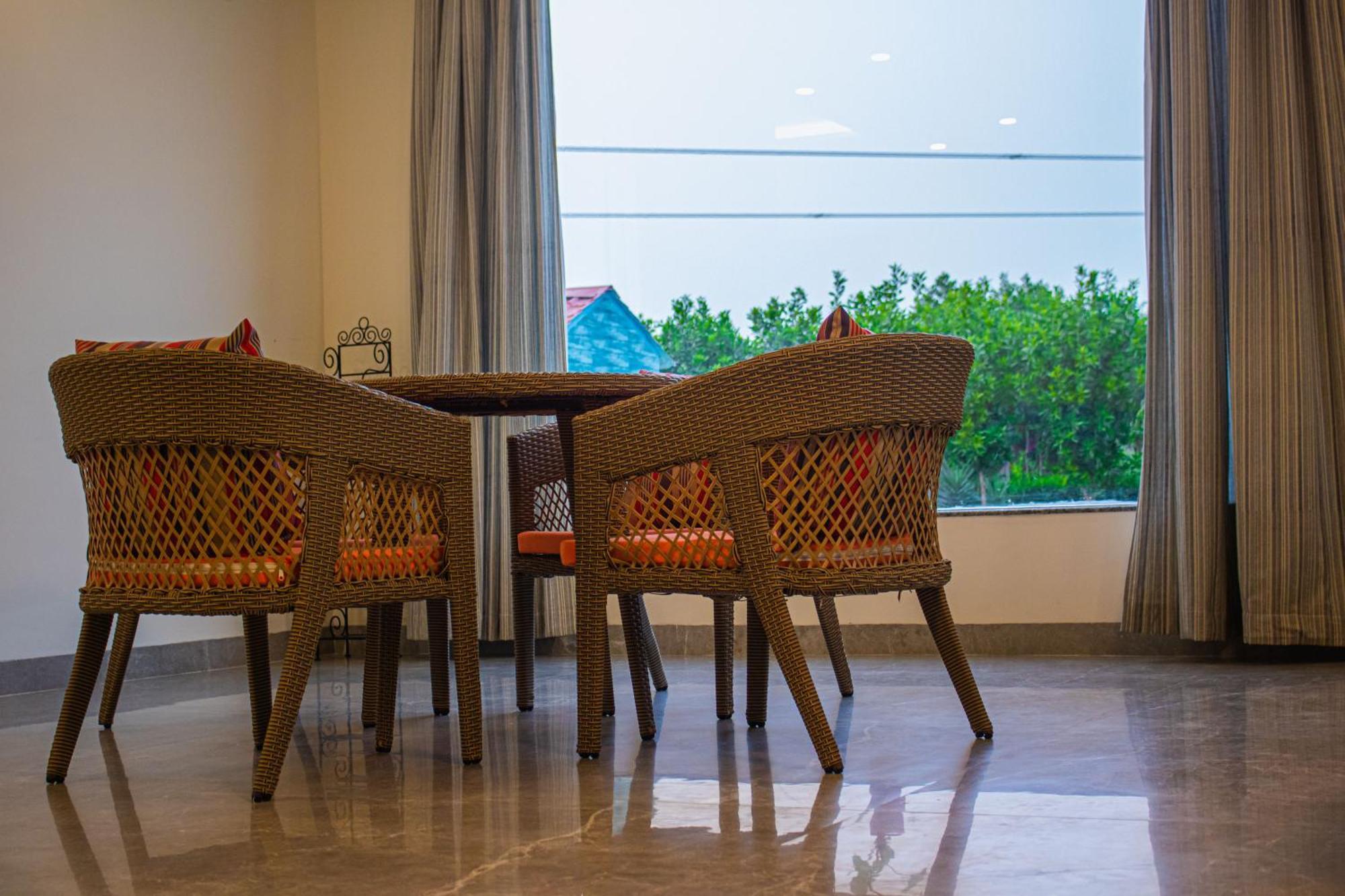 The Peace- A Luxury Private Pool Villa Jaipur Bagian luar foto